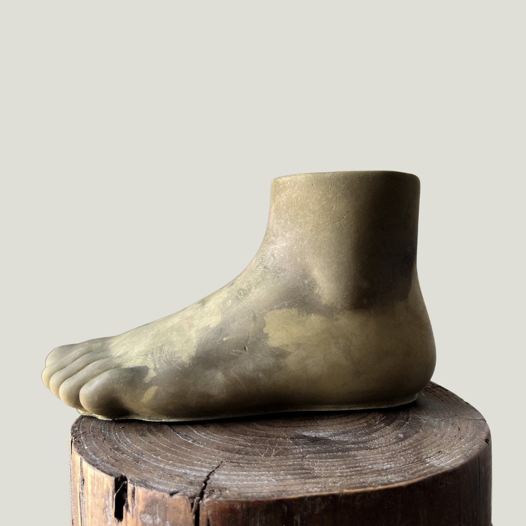 terra cotta clay pot planter feet Foot Planter